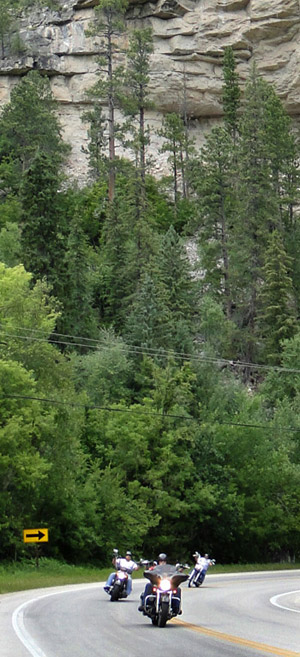Motorcycles in Spearfish Canyon